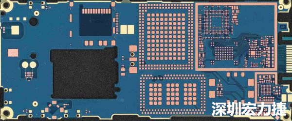 手機(jī)可用的PCB空間相當(dāng)小，而1片式的設(shè)計是節(jié)省成本的作法，如何做到區(qū)隔不同子系統(tǒng)、降低雜訊干擾，是設(shè)計關(guān)鍵。